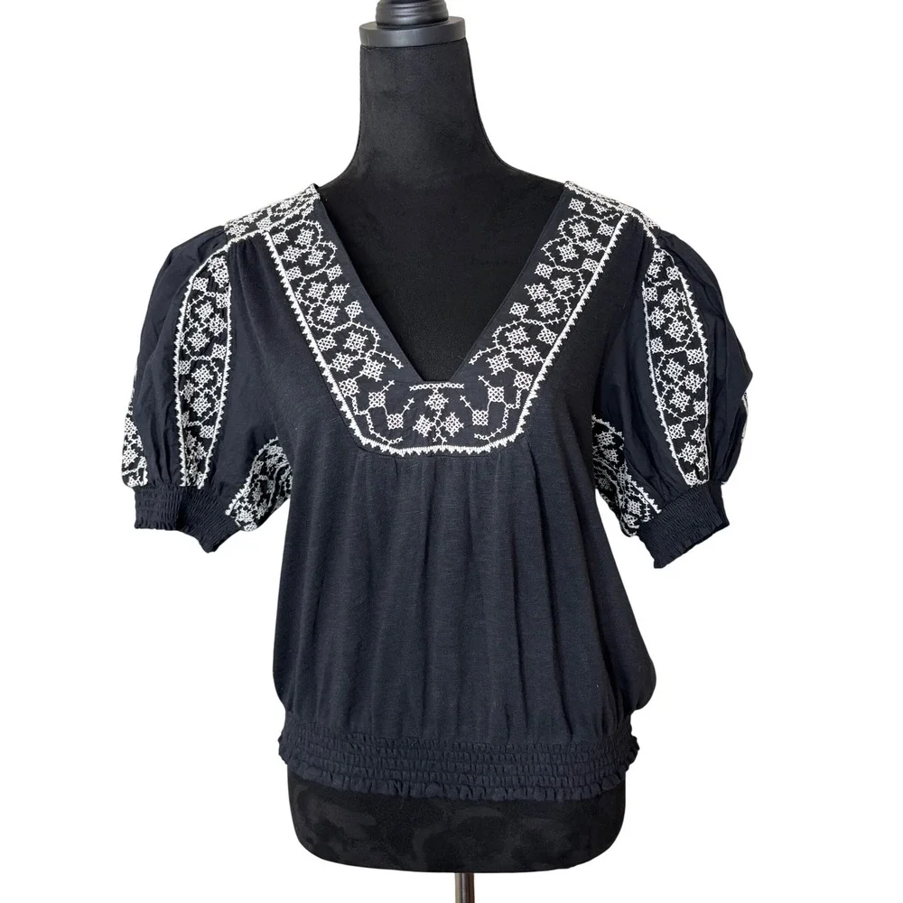 Anthropologie Embroidered Puff Sleeve V-Neck Smocked Top Black White Large